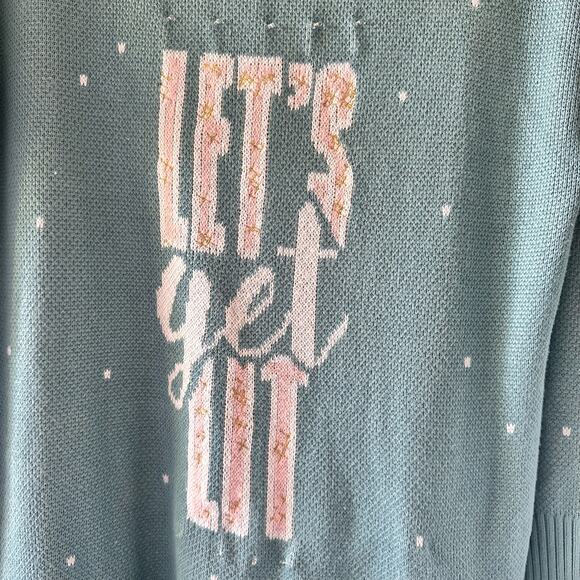 Honeydew LED Light-Up Holiday Sweater. - Picture 11 of 12